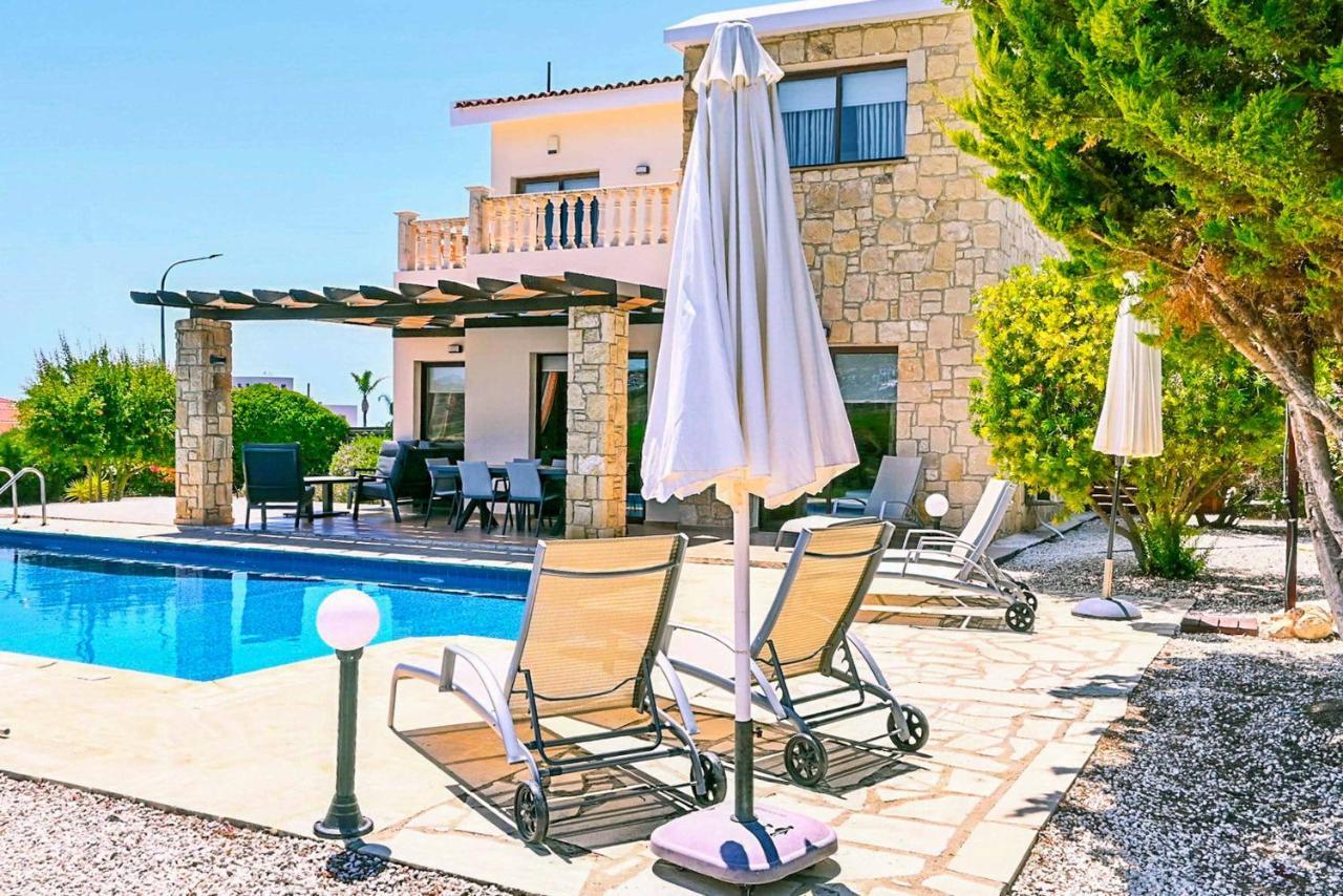 Villa Olivia Coral Пея Екстериор снимка